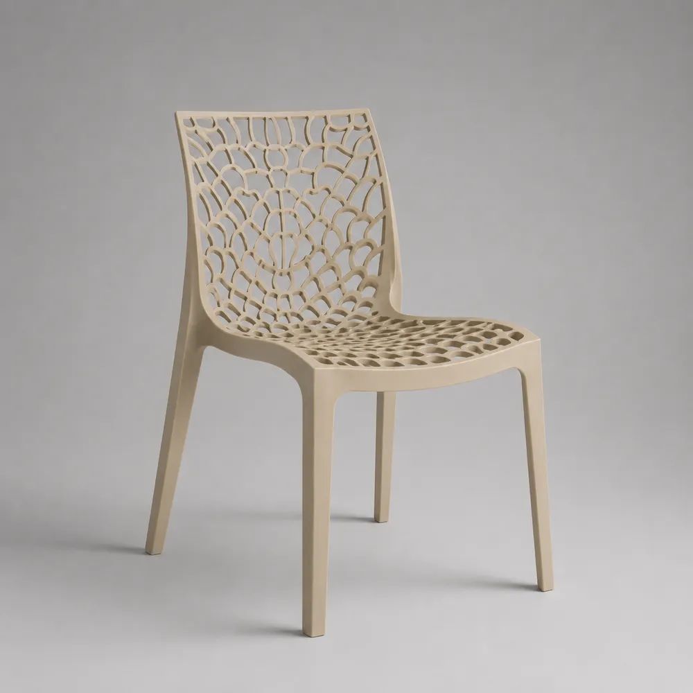 Esszimmerstuhl aus Polypropylen mit durchbrochener Rückenlehne, Beige, 50 × 55 × 82 cm