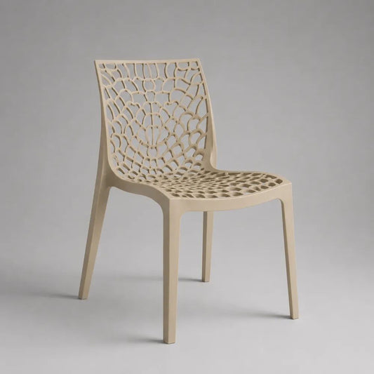 Esszimmerstuhl aus Polypropylen mit durchbrochener Rückenlehne, Beige, 50 × 55 × 82 cm