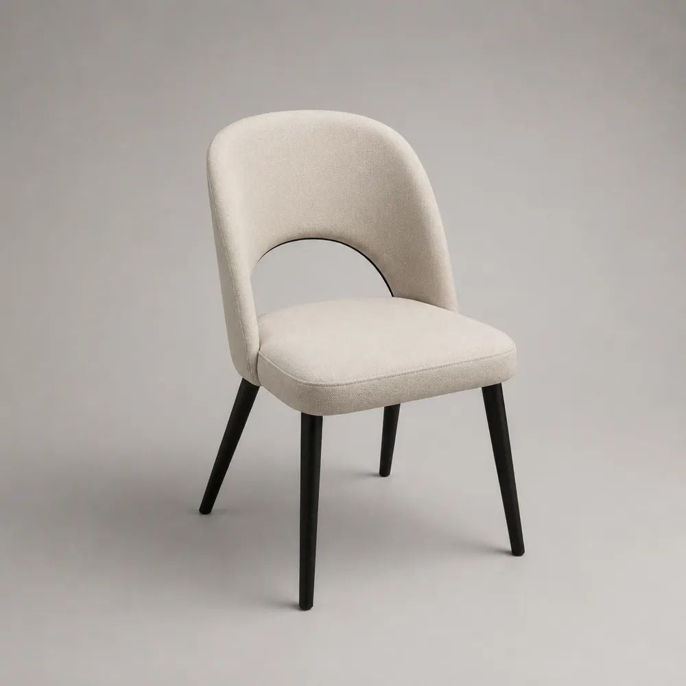 Esszimmerstuhl mit Stoffbezug, Stahlbeinen und abgerundeter Rückenlehne, Beige/Schwarz, 50 × 56 × 82 cm